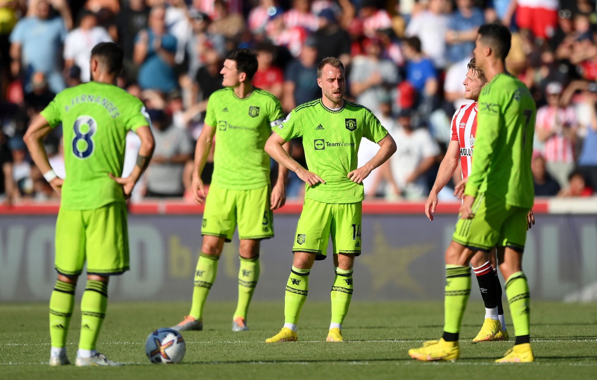 Brentford FC v Manchester United - Premier League