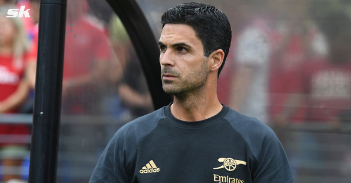 Gunners manager Mikel Arteta looks on during a match.