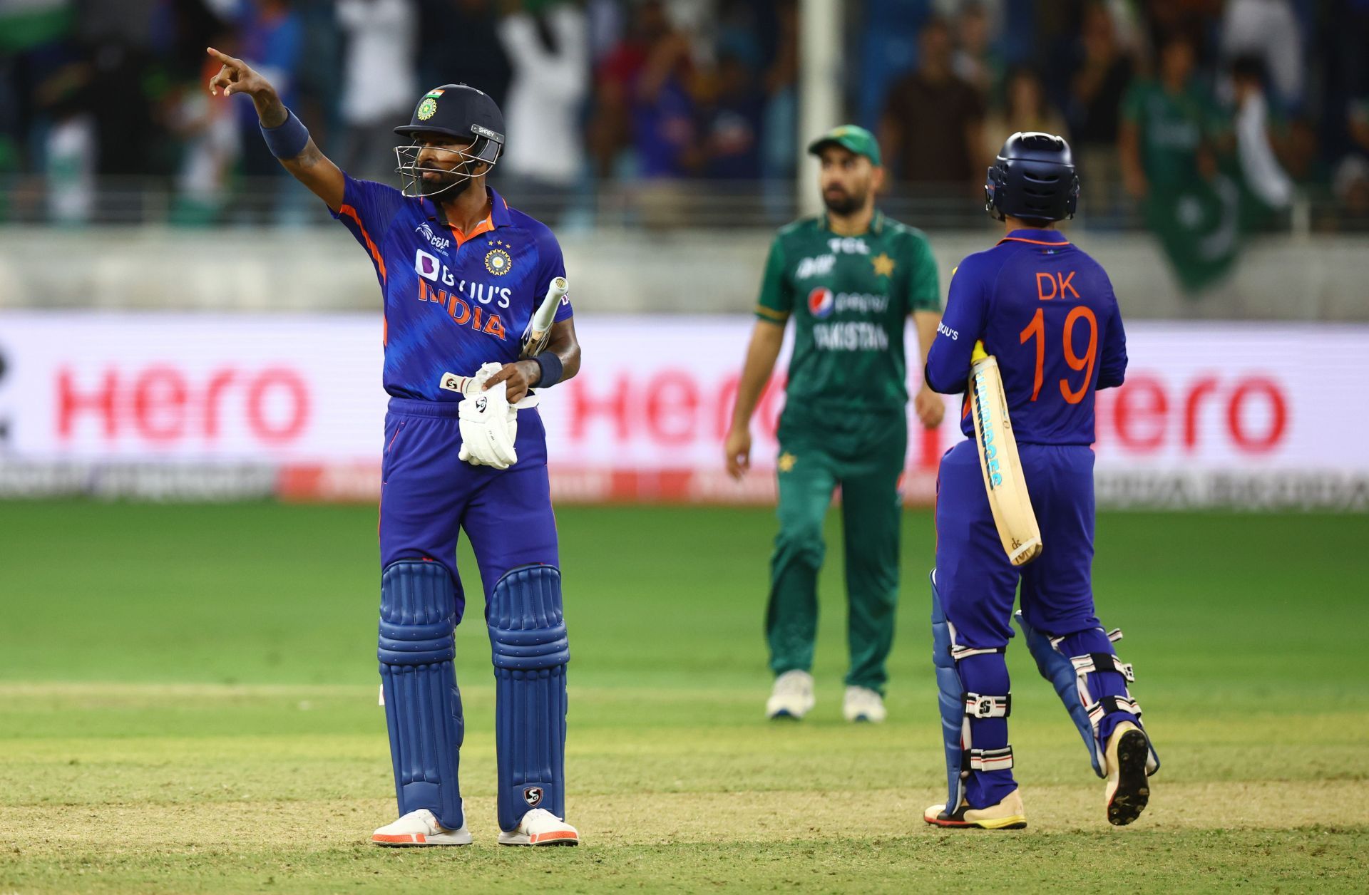 Hardik Pandya struck a six to seal India&#039;s win.