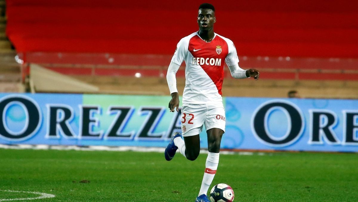 Benoit Badashile in action for AS Monaco (Source: Twitter)