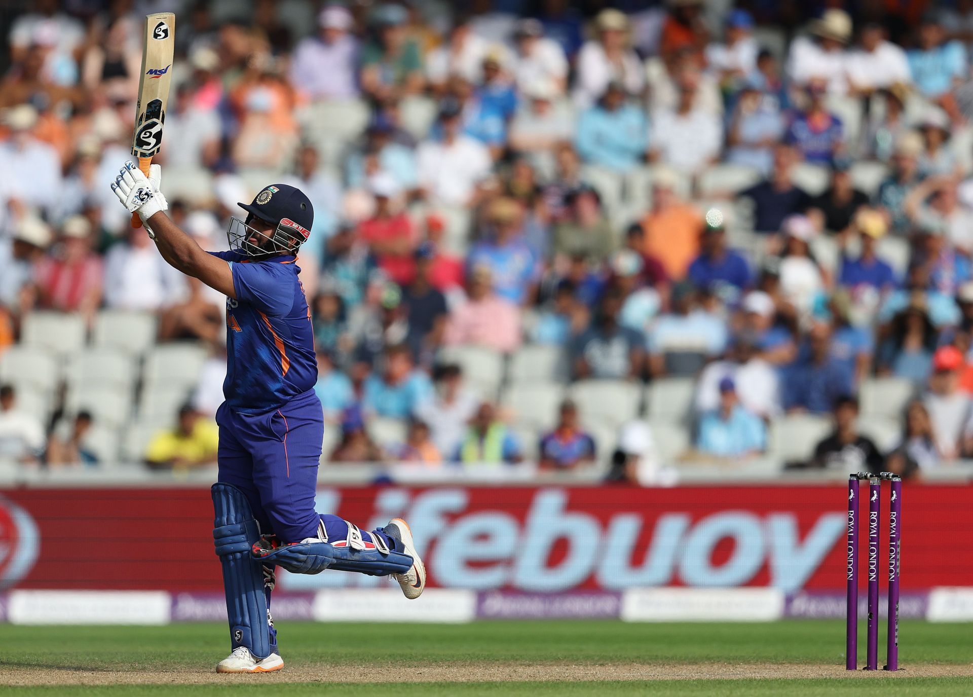 Rishabh Pant is famous for his one-handed sixes (Getty Images)
