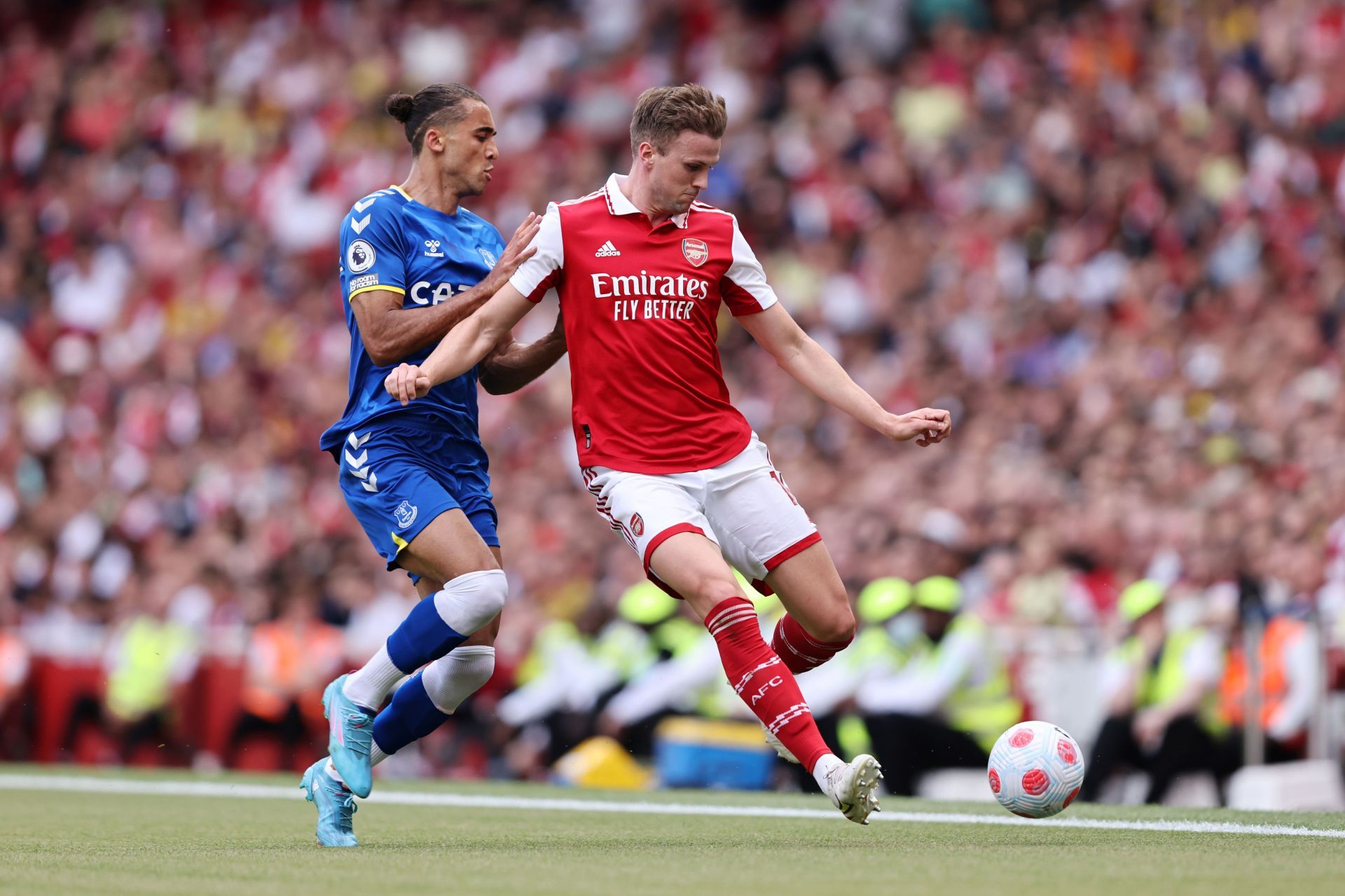 Rob Holding could leave the Emirates this summer.