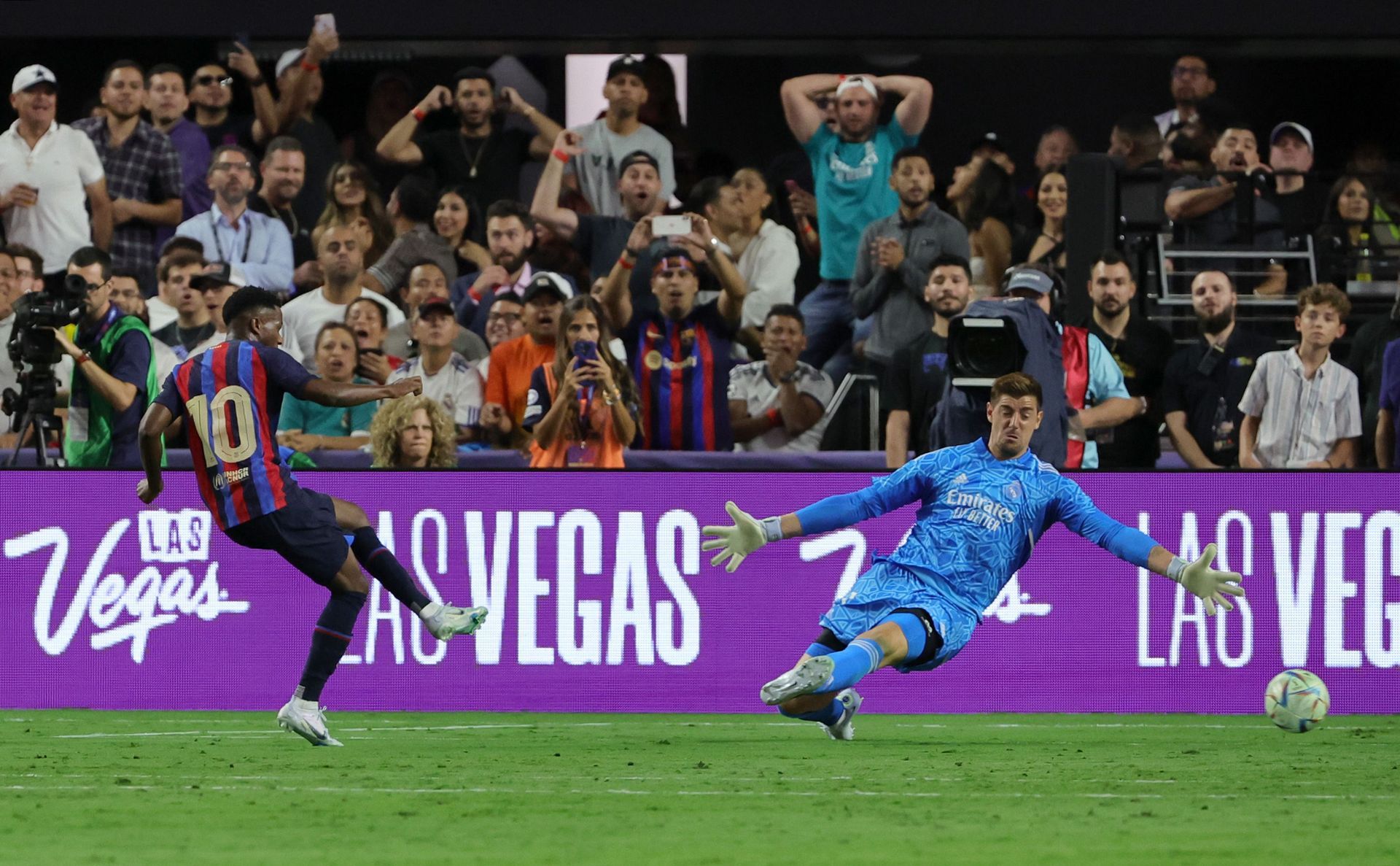 Courtois in action against Barcelona in a Preseason Friendly