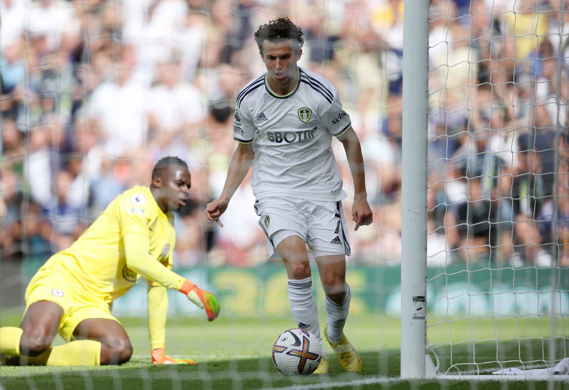 Mendy's blunder gave Leeds the lead 