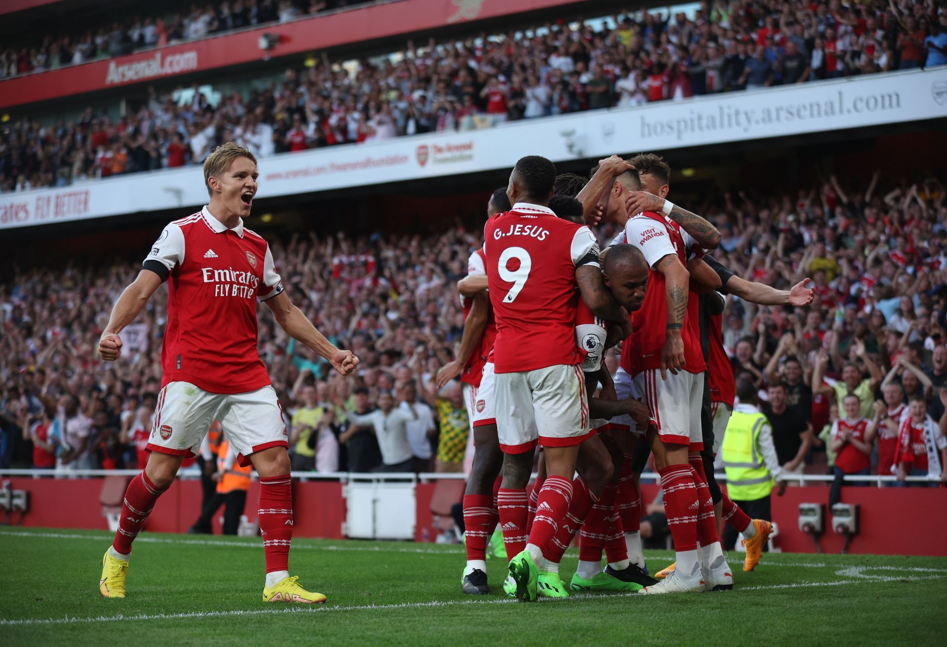 Arsenal FC v Fulham FC - Premier League