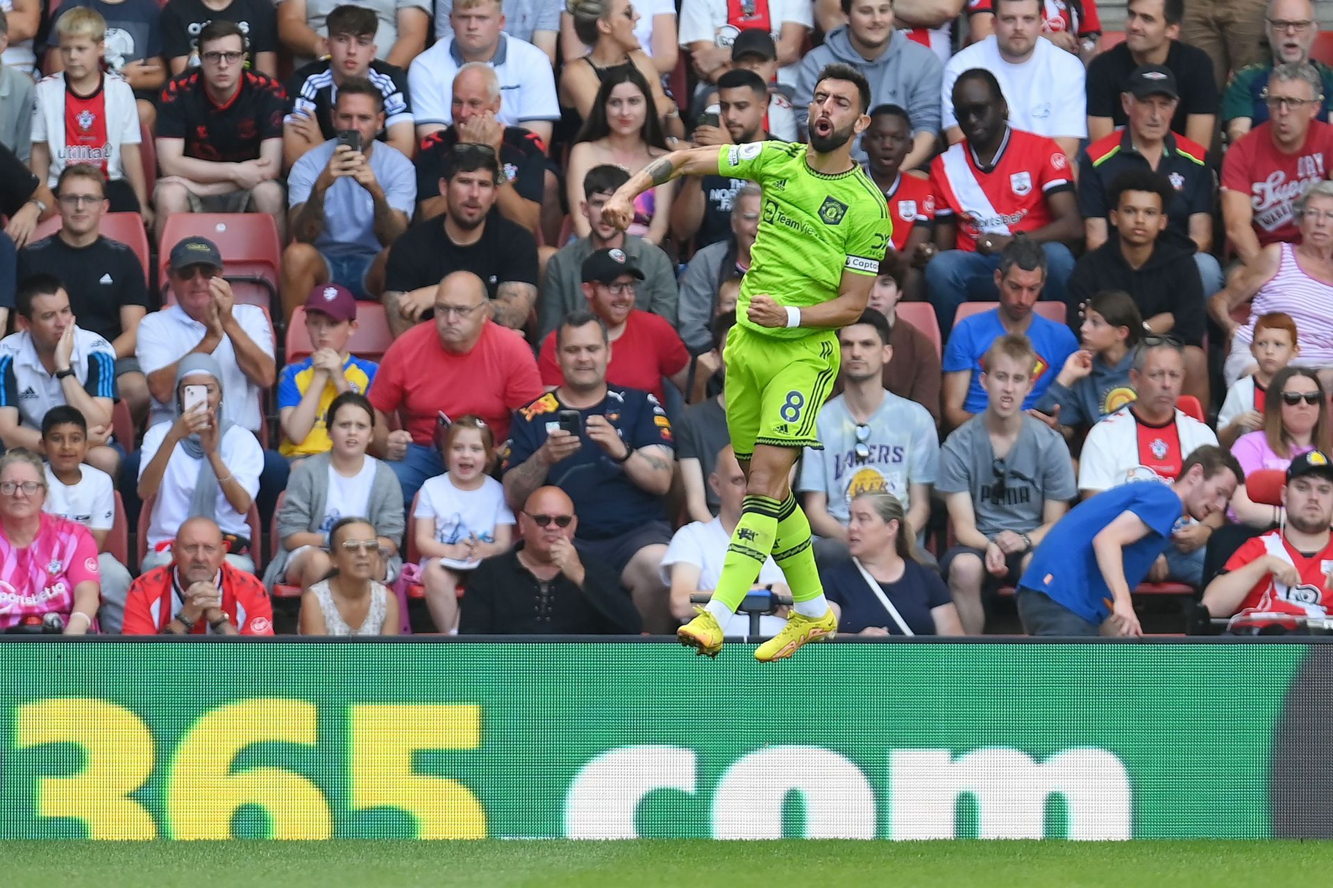 Southampton FC v Manchester United - Premier League