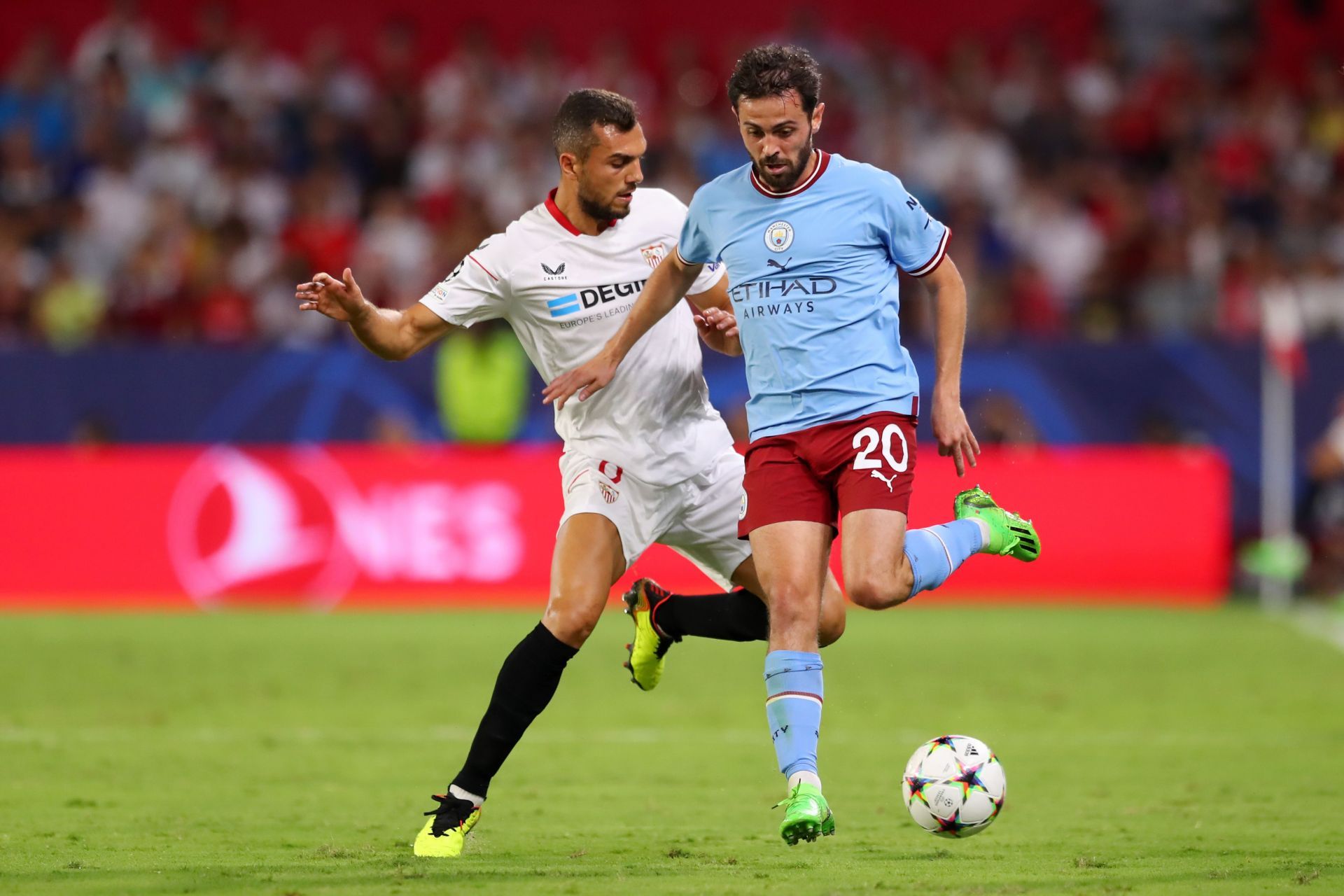 Bernardo Silva (right) has admirers at the Parc des Princes.