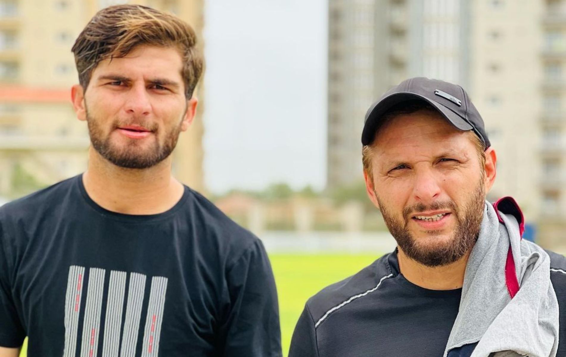 Shaheen Afridi (L) with Shahid Afridi. (Pic: Instagram)