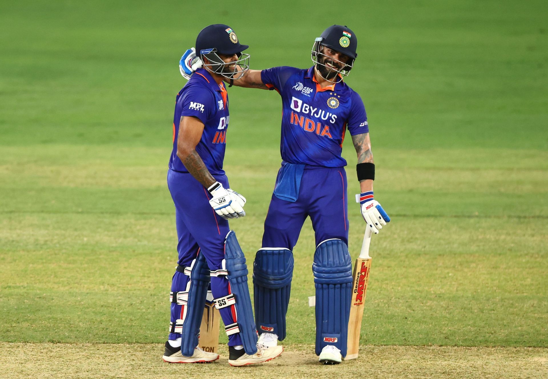 Suryakumar Yadav (L) dominated his partnership with Virat Kohli