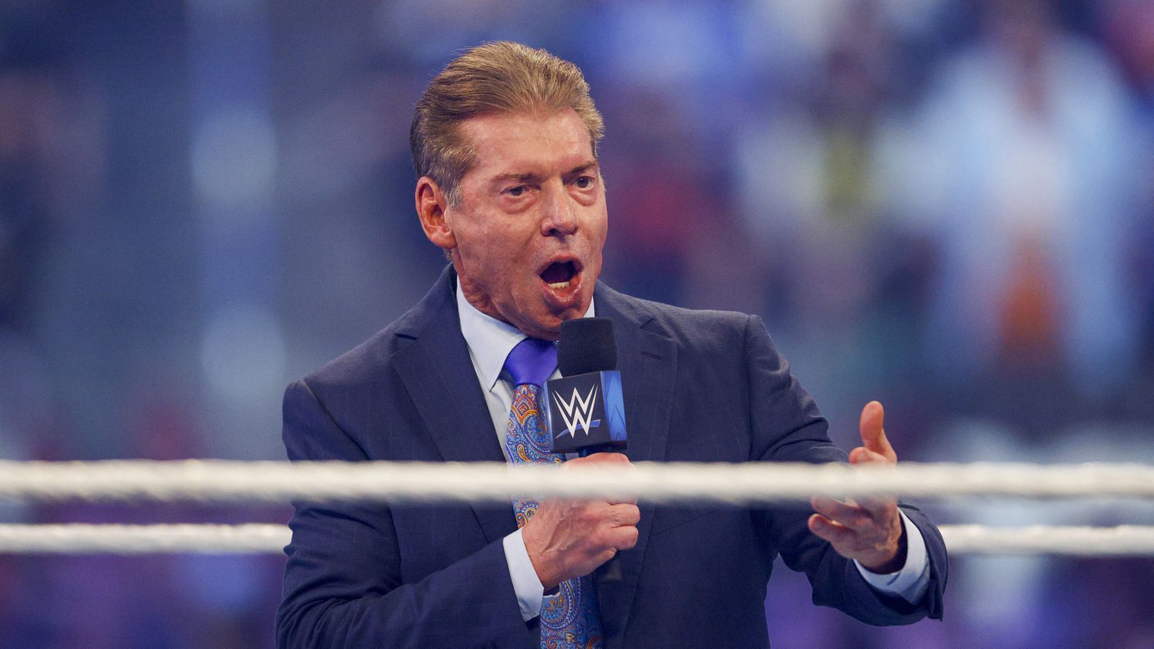 Vince McMahon told a veteran to pour whiskey on another star during a match