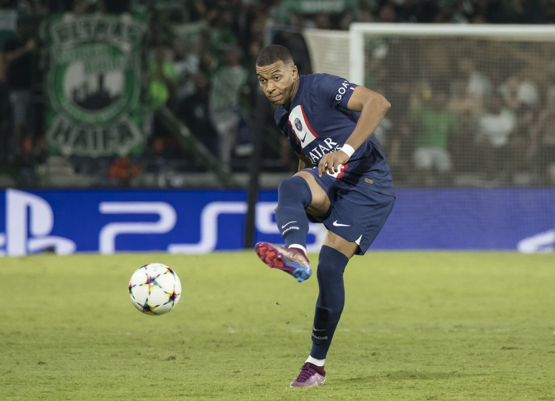 Maccabi Haifa FC v Paris Saint-Germain: Group H - UEFA Champions League