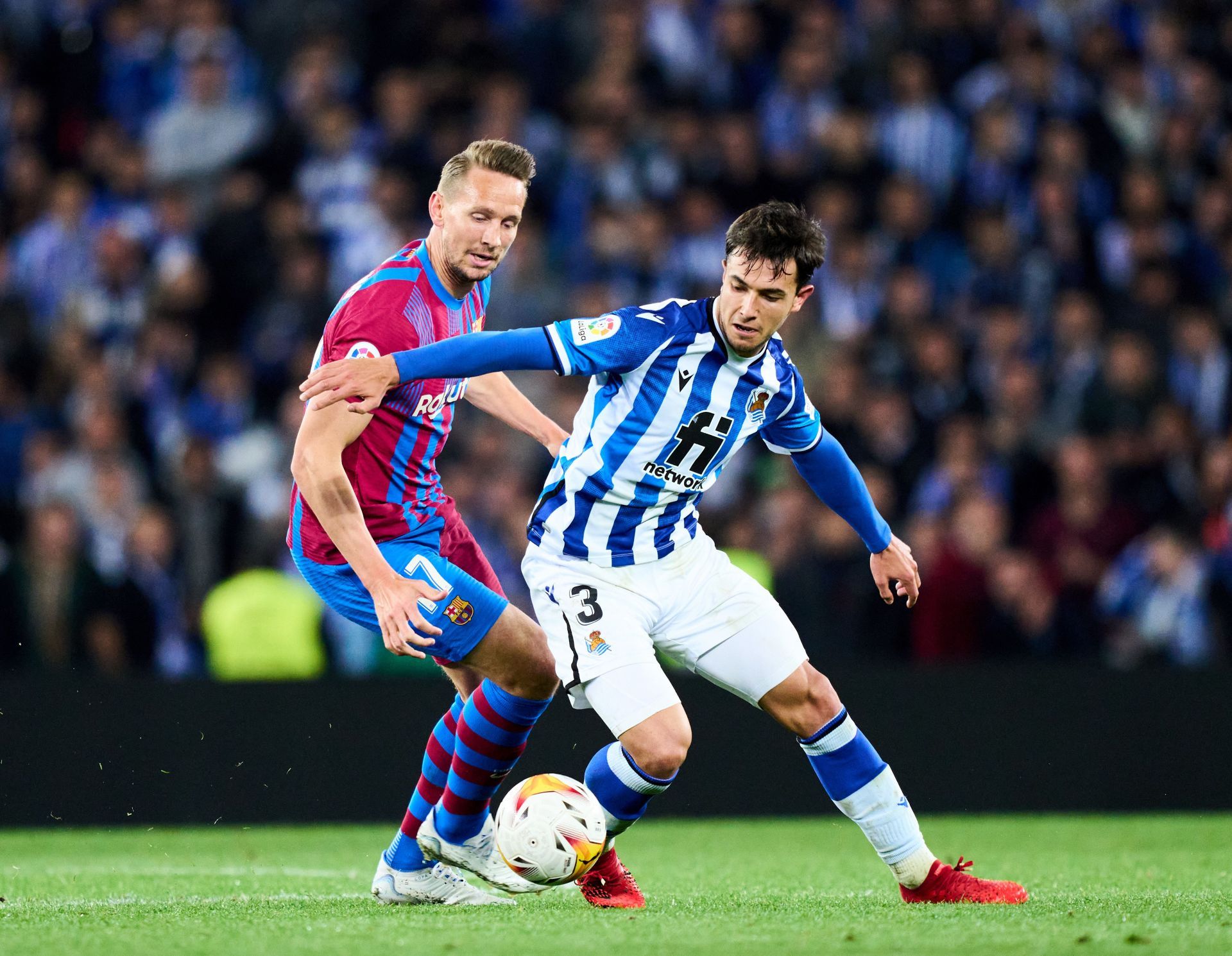 Martin Zubimendi in action against Barca - La Liga Santander