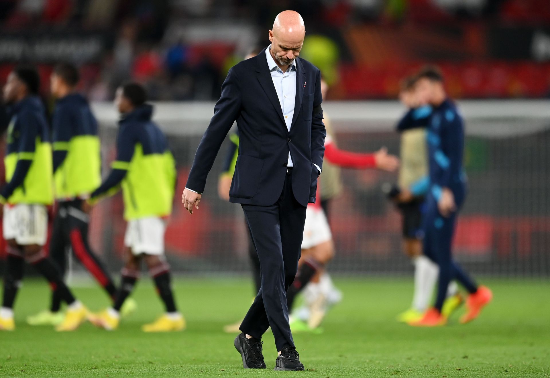 Ten Hag's men slump to defeat