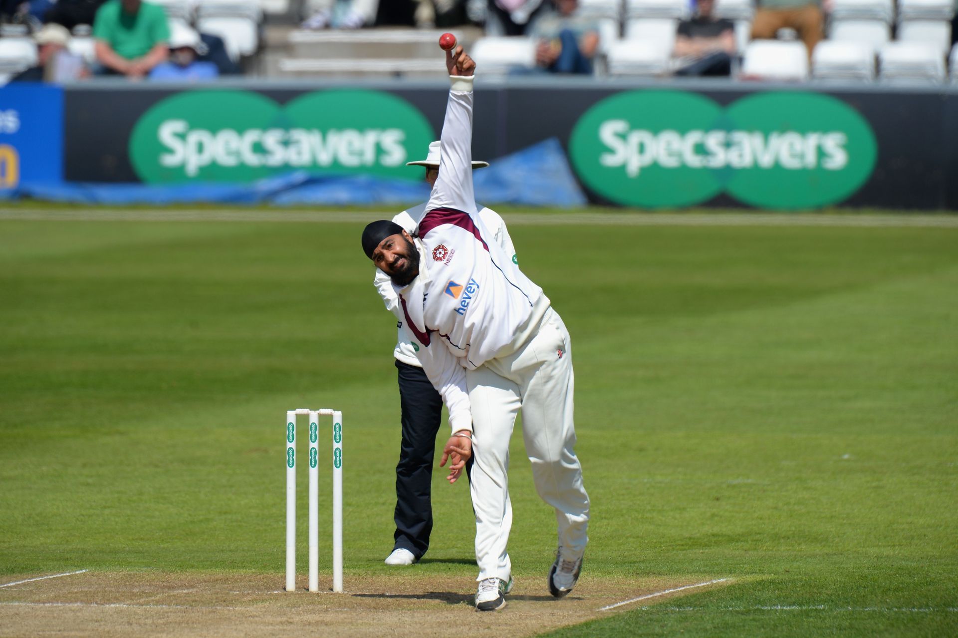 Northamptonshire v Kent - Specsavers County Championship: Division Two