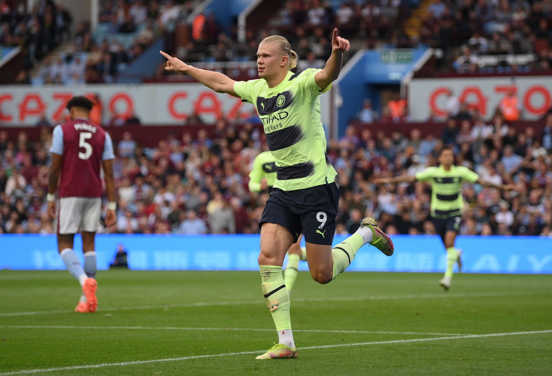 Aston Villa v Manchester City - Premier League