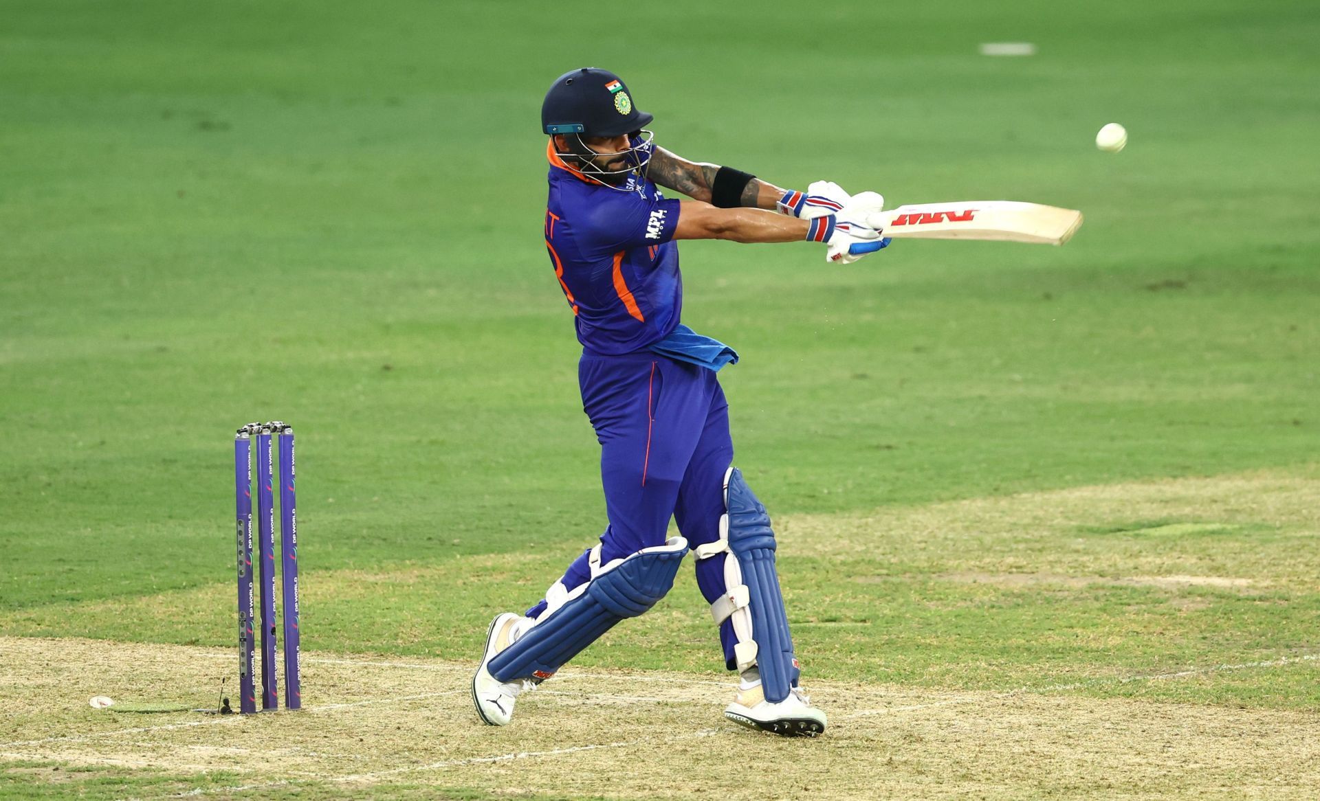 Virat Kohli struck 12 fours and six sixes during his innings.