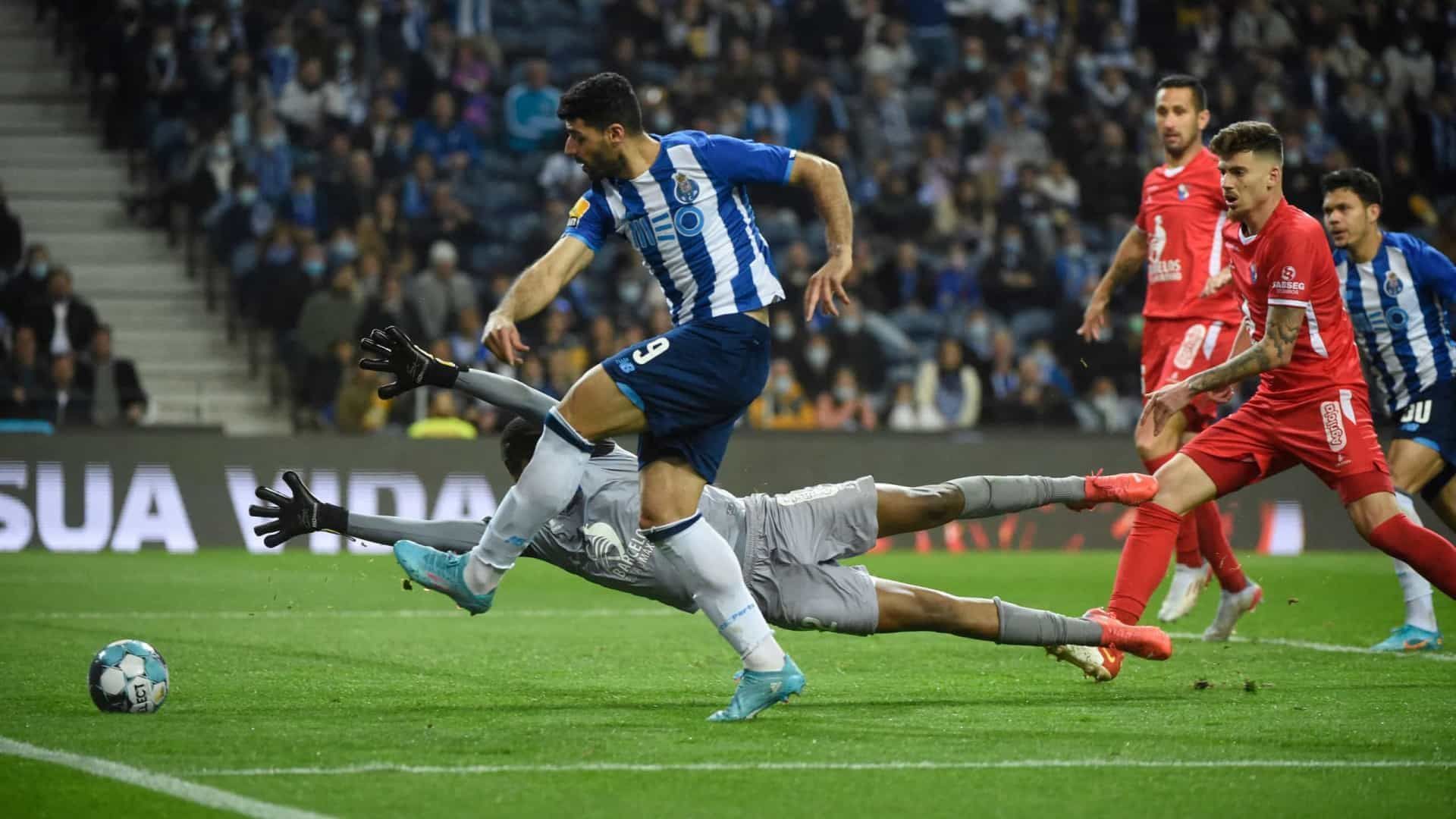 Gil Vicente and Porto meet in the Portuguese Primeira Liga on Saturday