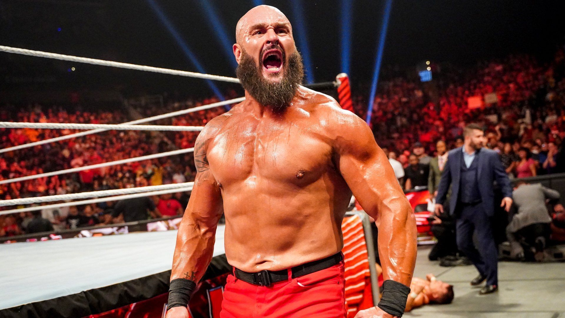 Braun Strowman roaring at the crowd