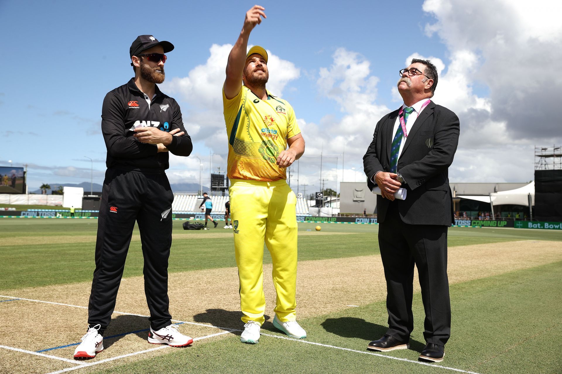 Australia v New Zealand - One Day International Series: Game 1