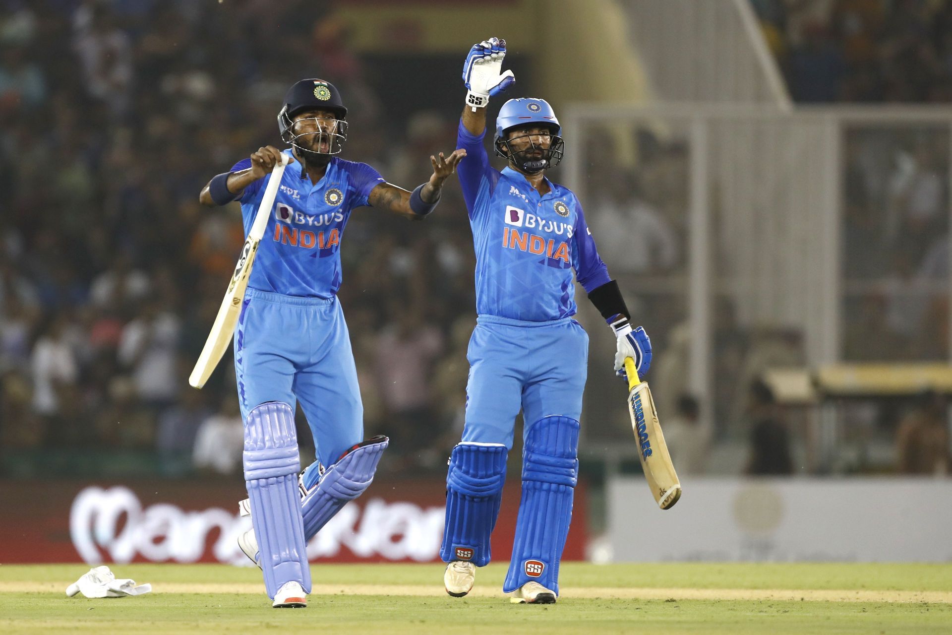 India v Australia - T20 International Series: Game 1