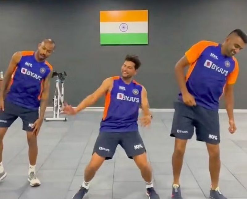 R Ashwin (right), Hardik Pandya and Kuldeep Yadav grooving to the Vaathi Coming song. Pic: Instagram