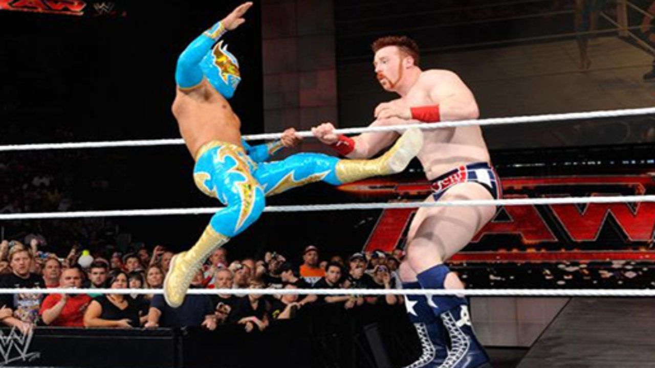 Sin Cara and Sheamus fought backstage in 2014