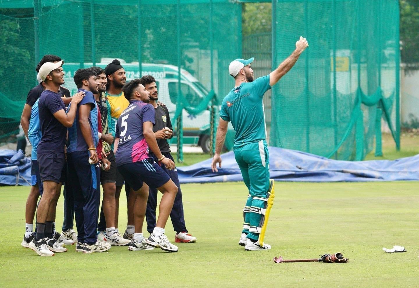 The Australian all-rounder poses for a selfie with fans.