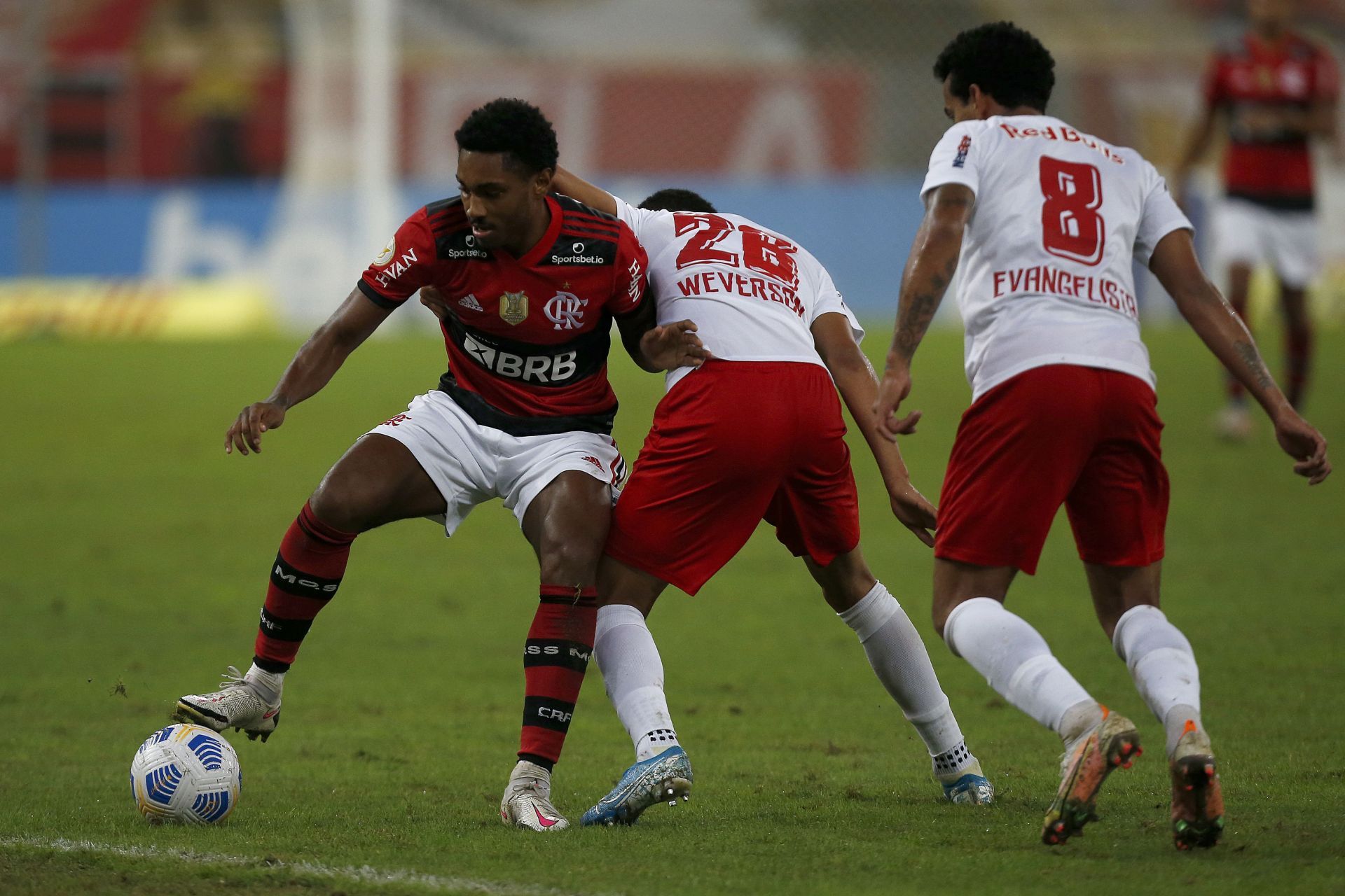 Flamengo v Red Bull Bragantino - Brasileirao 2021