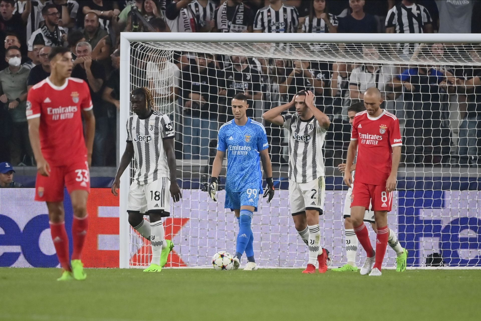 Juventus v SL Benfica: Group H 