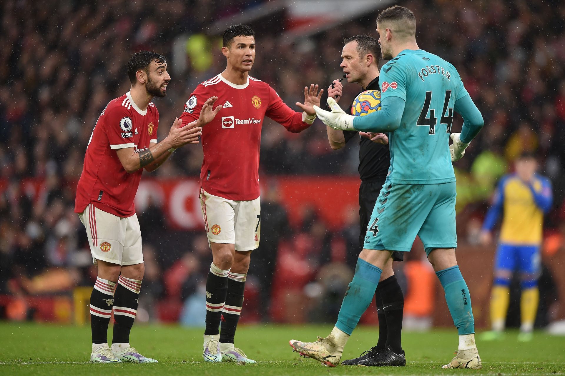 Manchester United stars Bruno Fernandes and Cristiano Ronaldo.