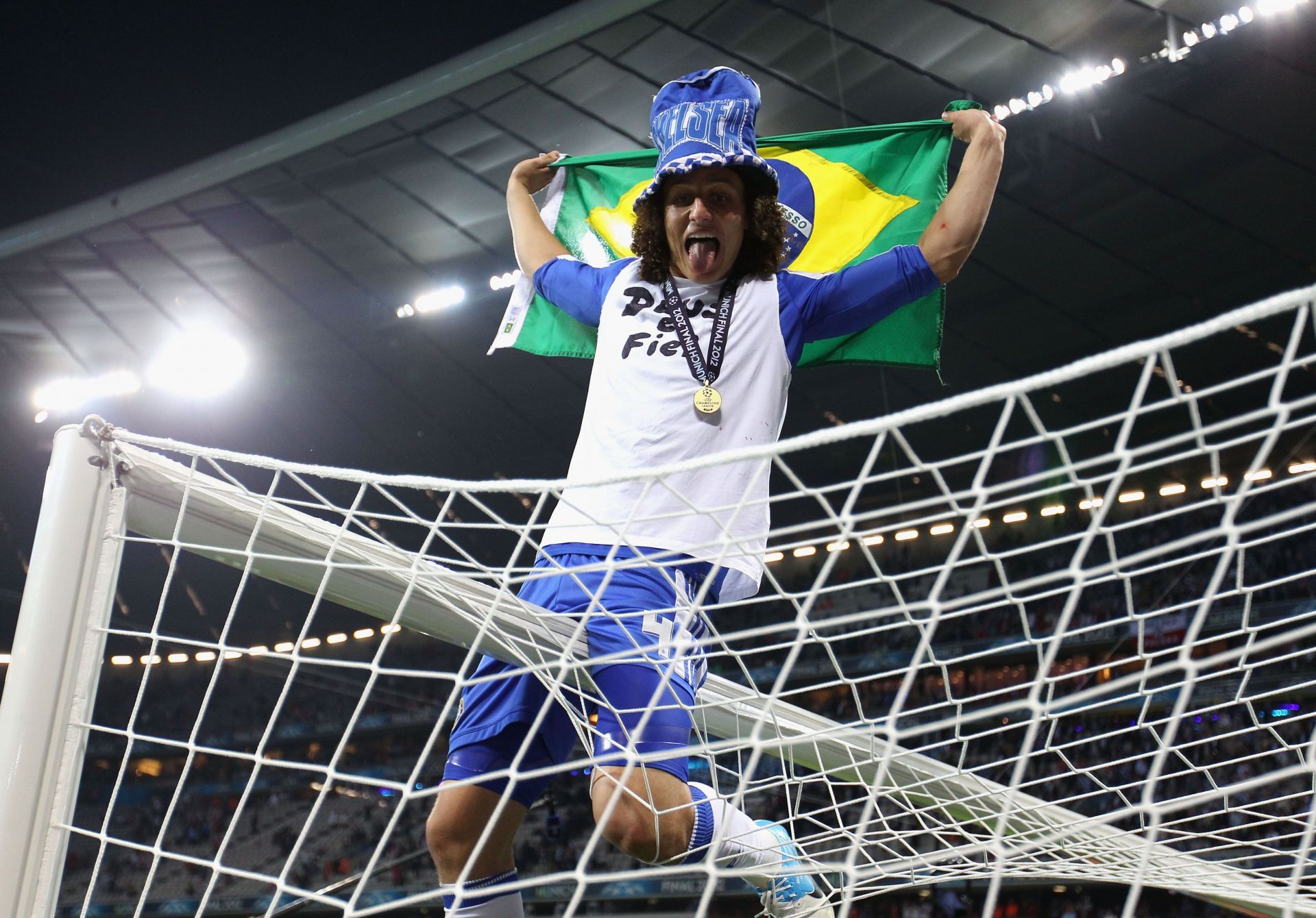 David Luiz celebrates after winning the 2012 UEFA Champions League Final
