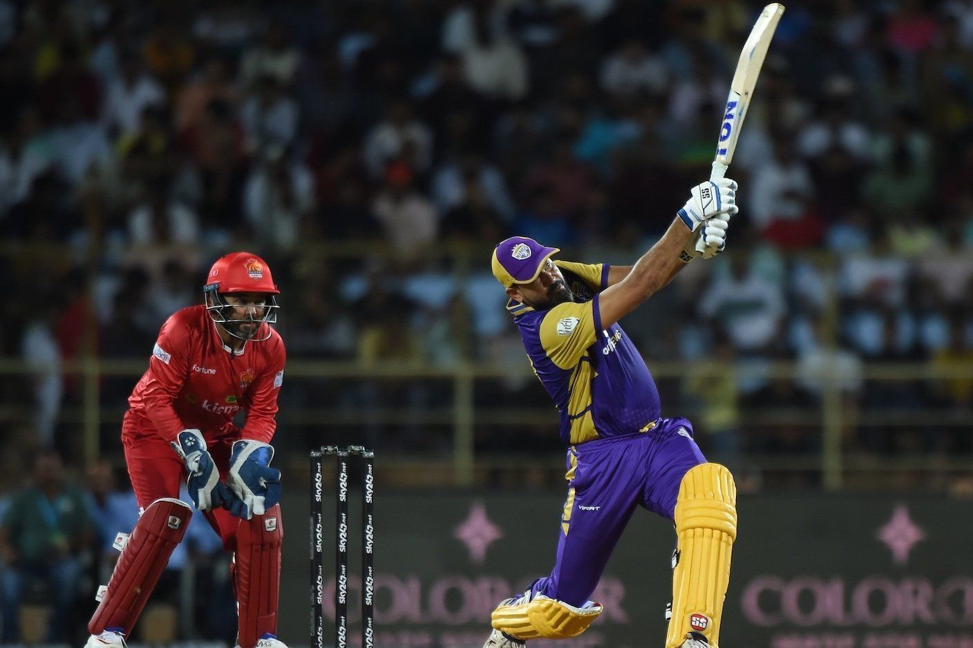 युसूफ पठान ने धाकड़ बल्लेबाजी का प्रदर्शन किया 