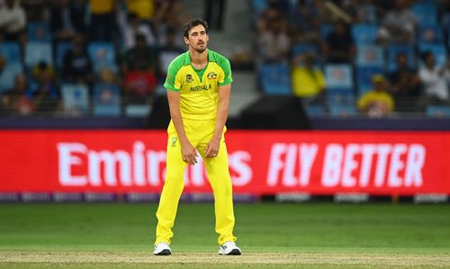 Mitchell Starc was not given the new ball in Australia's win against Sri Lanka.