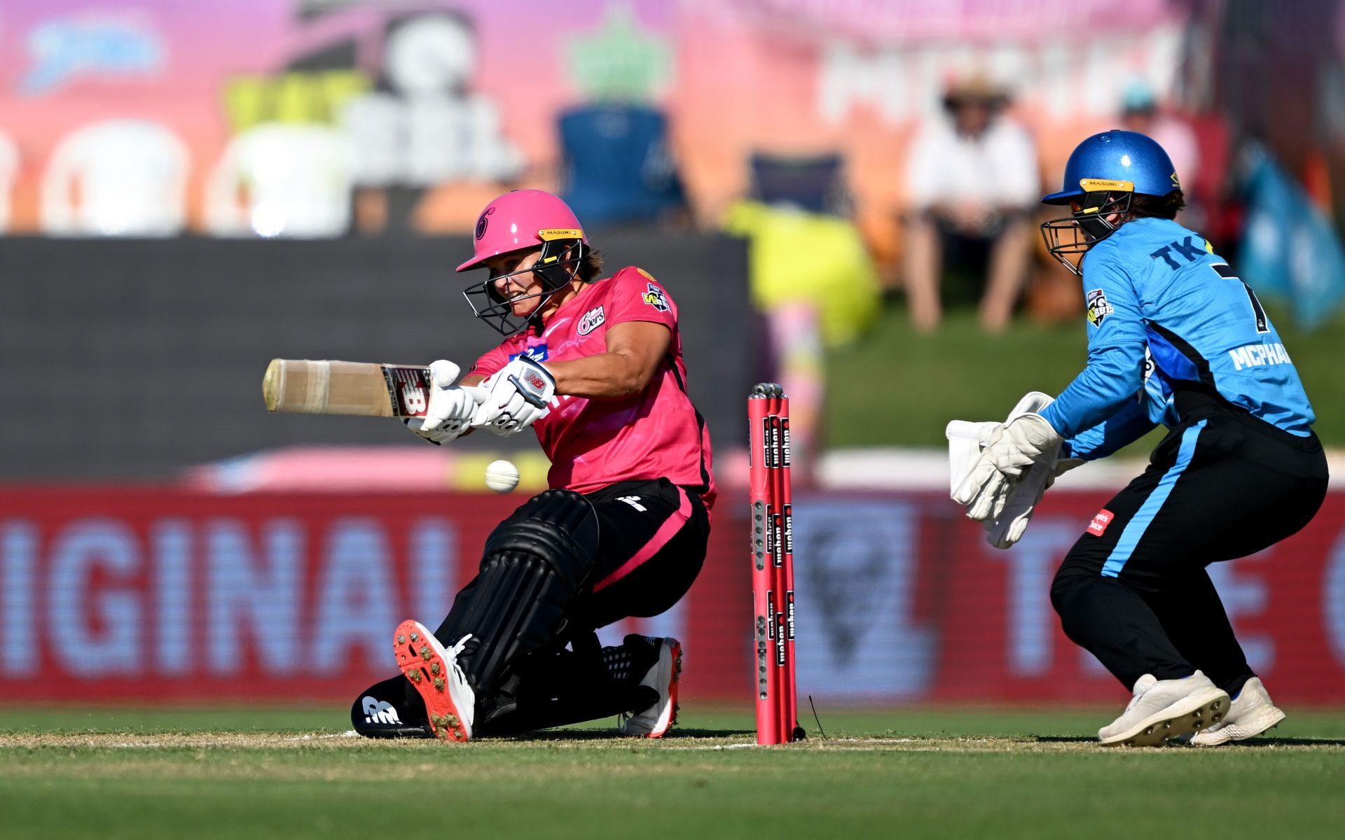 WBBL - Adelaide Strikers v Sydney Sixers