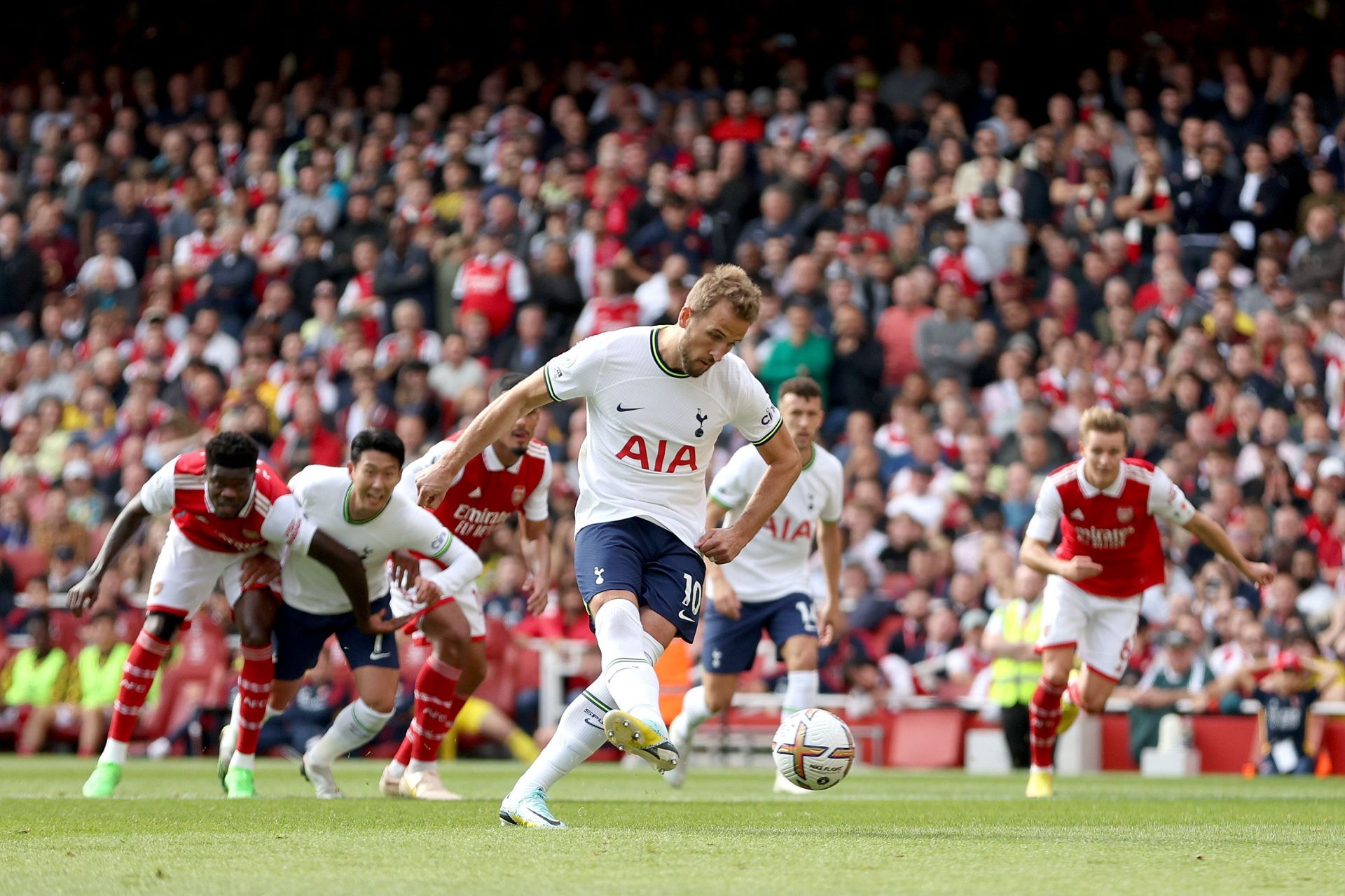 Arsenal FC v Tottenham Hotspur - Premier League