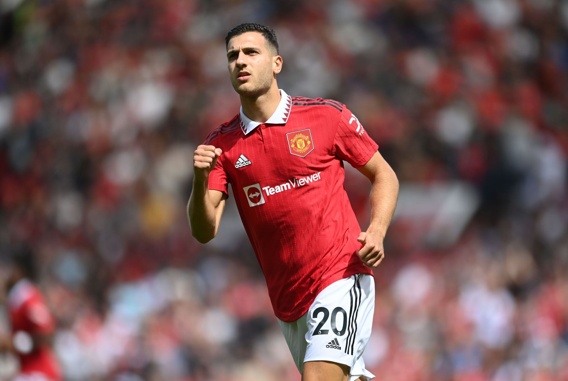 Dalot decided to stay at United