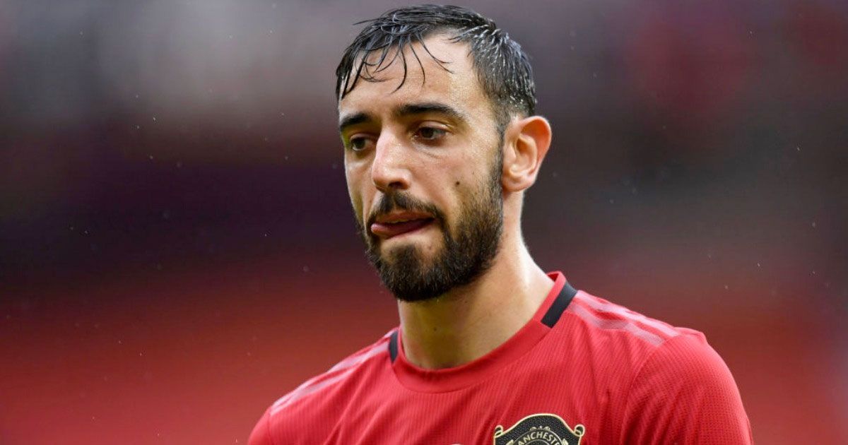 Manchester united midfielder Bruno Fernandes analyzes performance against Manchester City