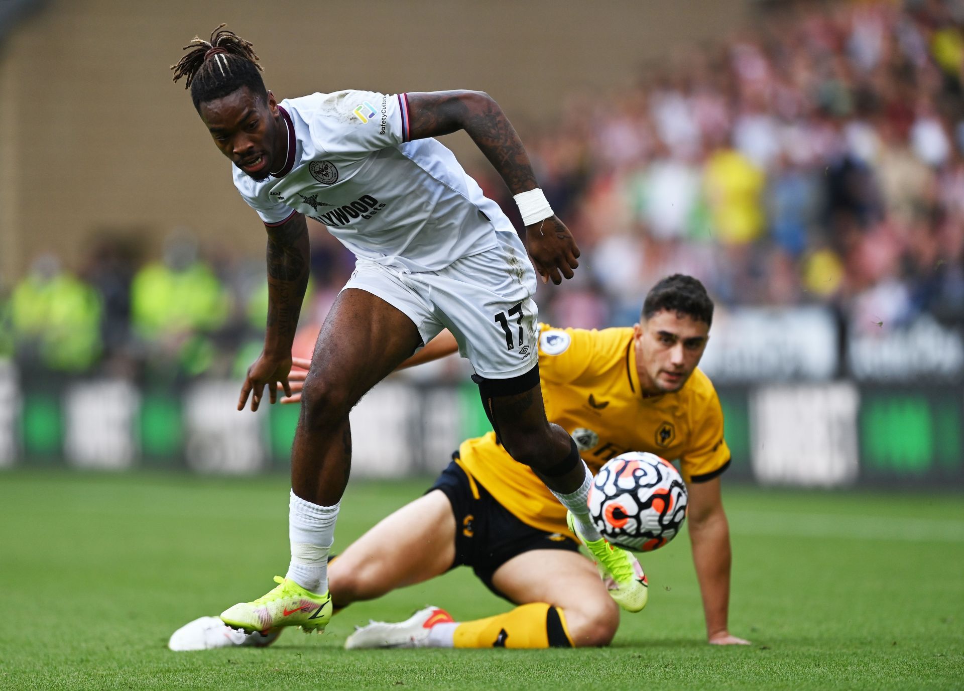 Wolverhampton Wanderers v Brentford - Premier League