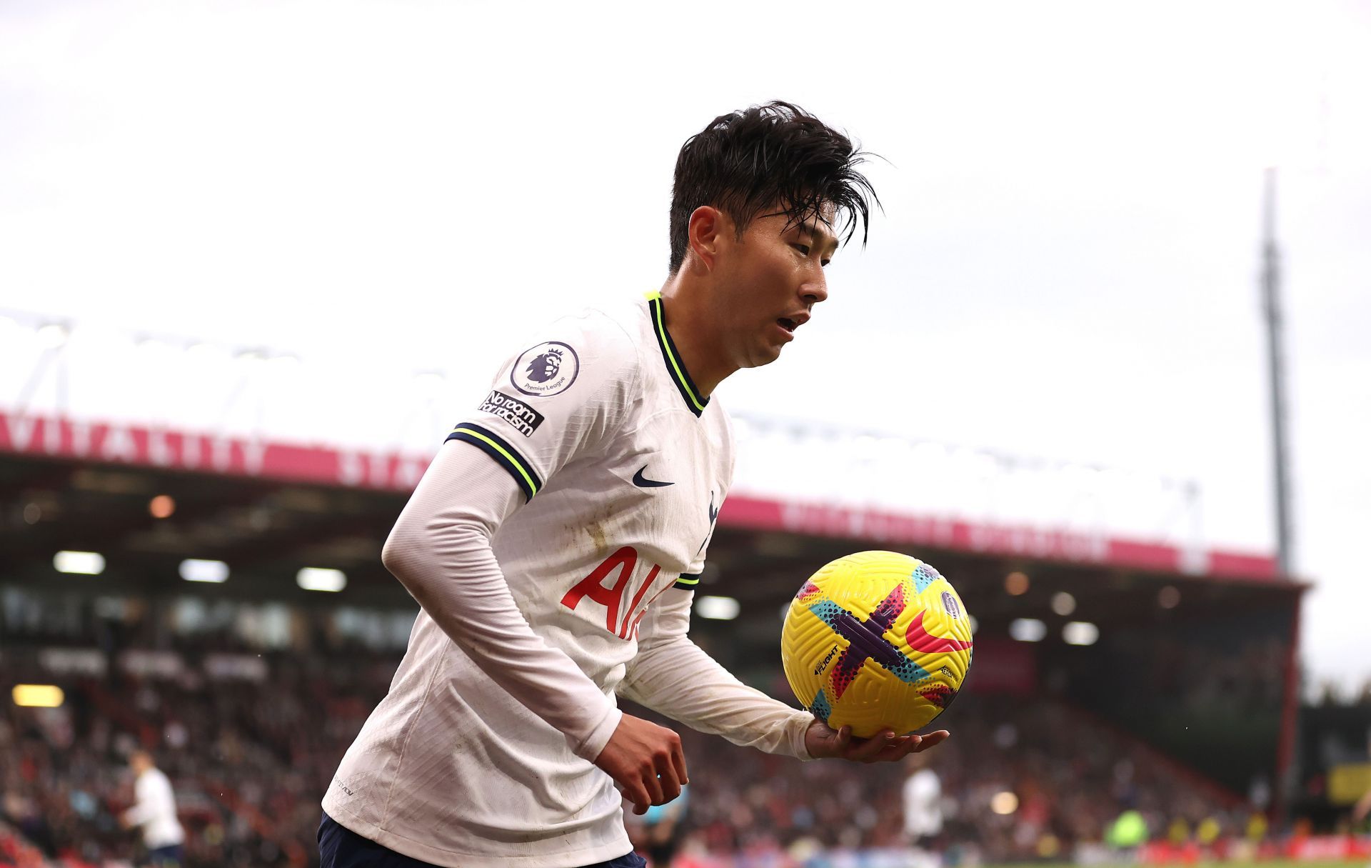 Son Heung-min has admirers at the Parc des Princes.