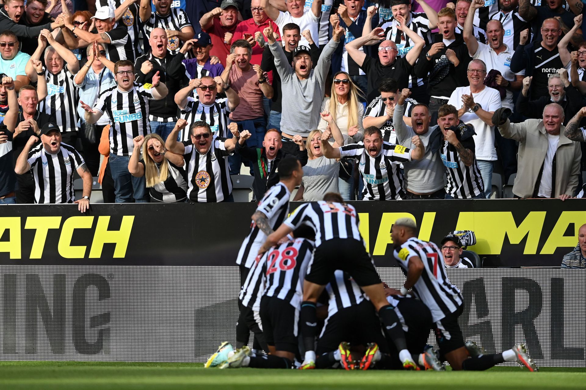 Newcastle United v Manchester City - Premier League