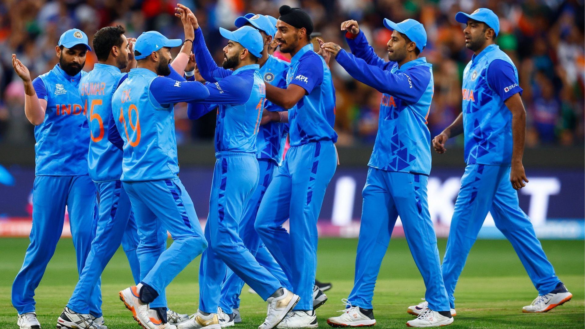 India defeated Pakistan on the final delivery of the match. 