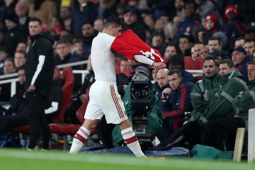 Granit Xhaka's furious reaction to getting substituted off against Crystal Palace at The Emirates.