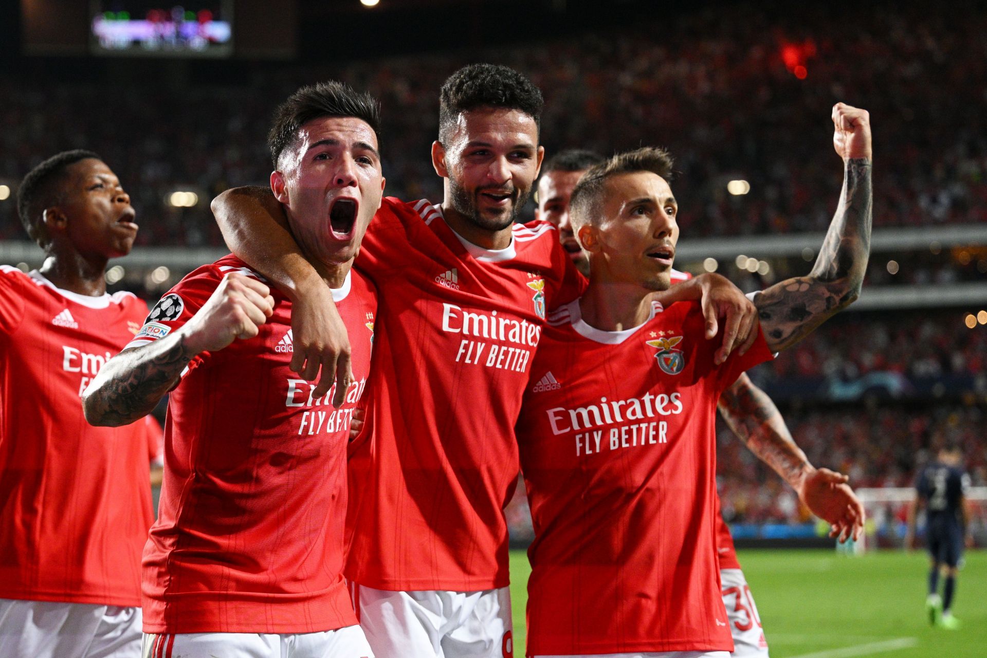 SL Benfica v Paris Saint-Germain: Group H - UEFA Champions League