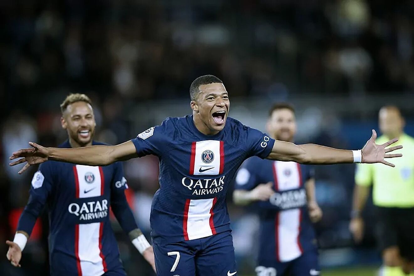 Kylian Mbappe and Neymar celebrate their side