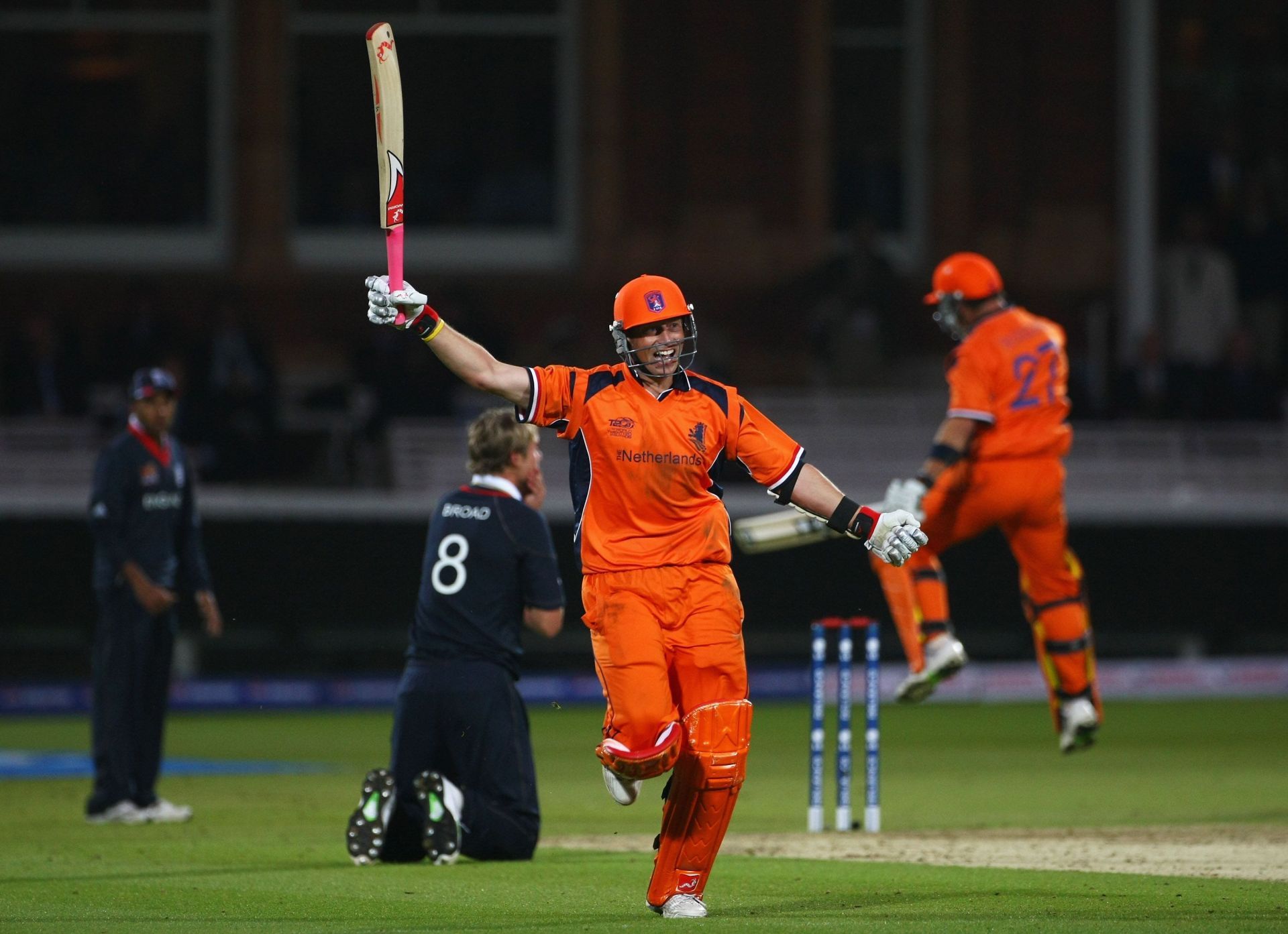 Edgar Schiferli of Netherlands celebrates victory with Ryan ten Doeschate. Pic: Getty Images