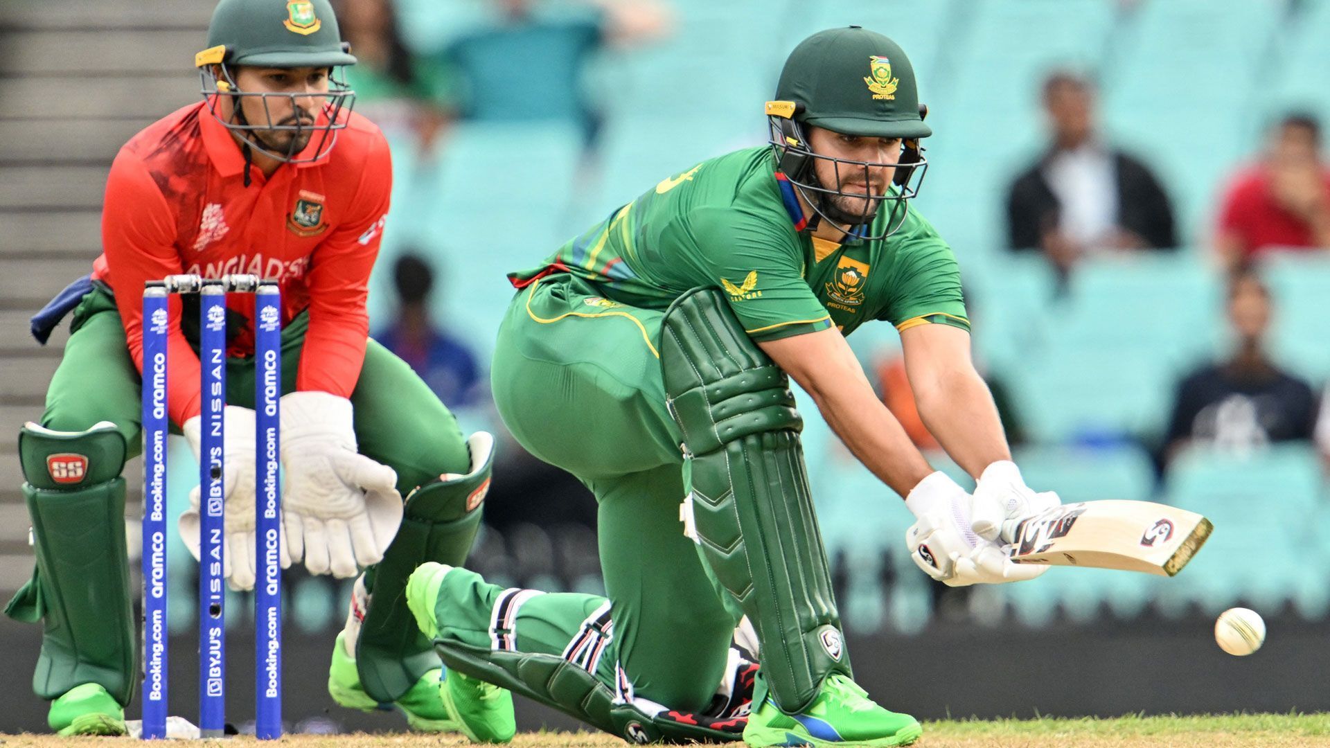 Rilee Rossouw plays a shot against spin-bowling. (Credits: Twitter)