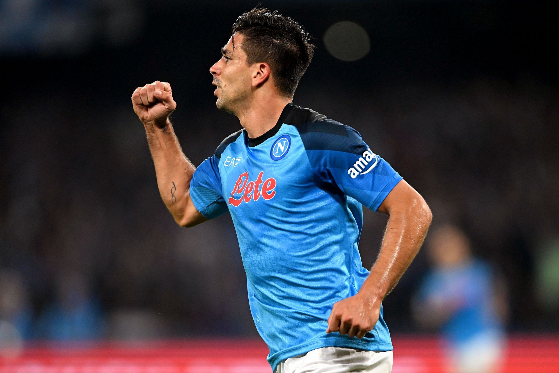 Napoli beat Rangers to remain perfect in Europe