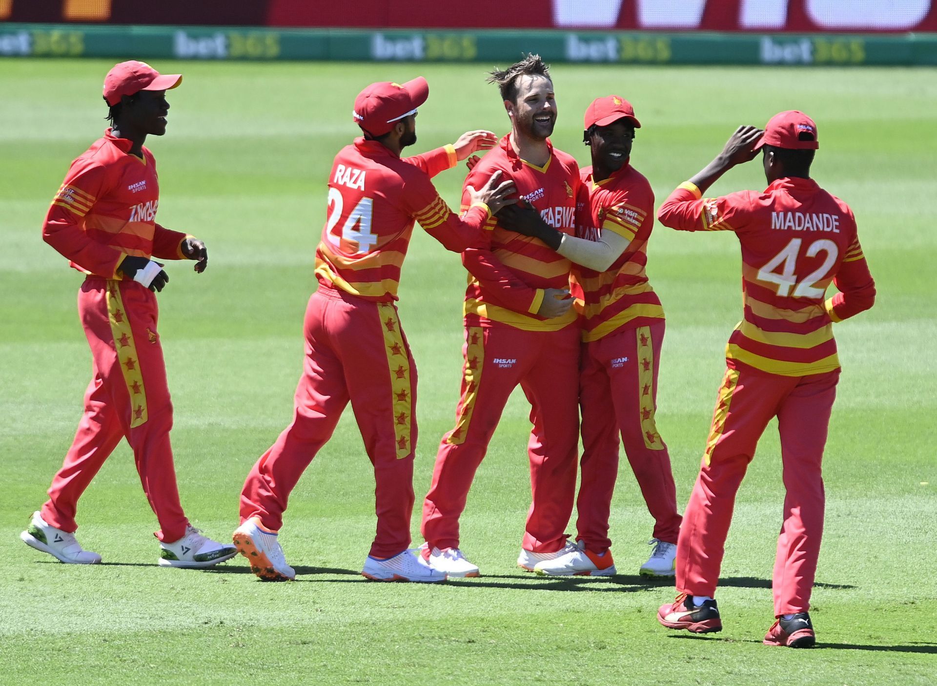 Australia v Zimbabwe - One Day International Series: Game 3