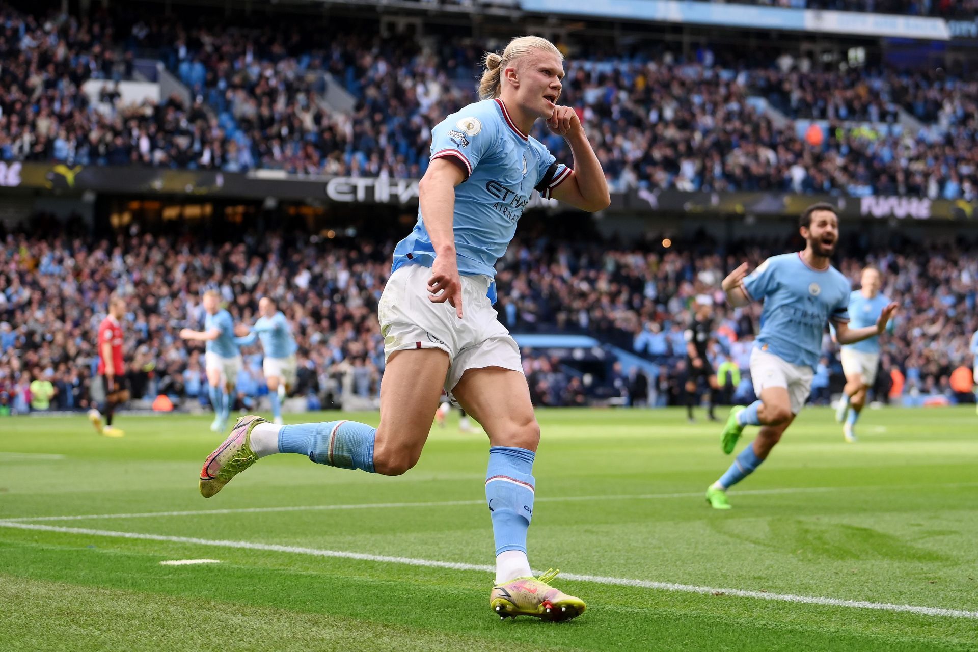 Manchester City v Manchester United - Premier League