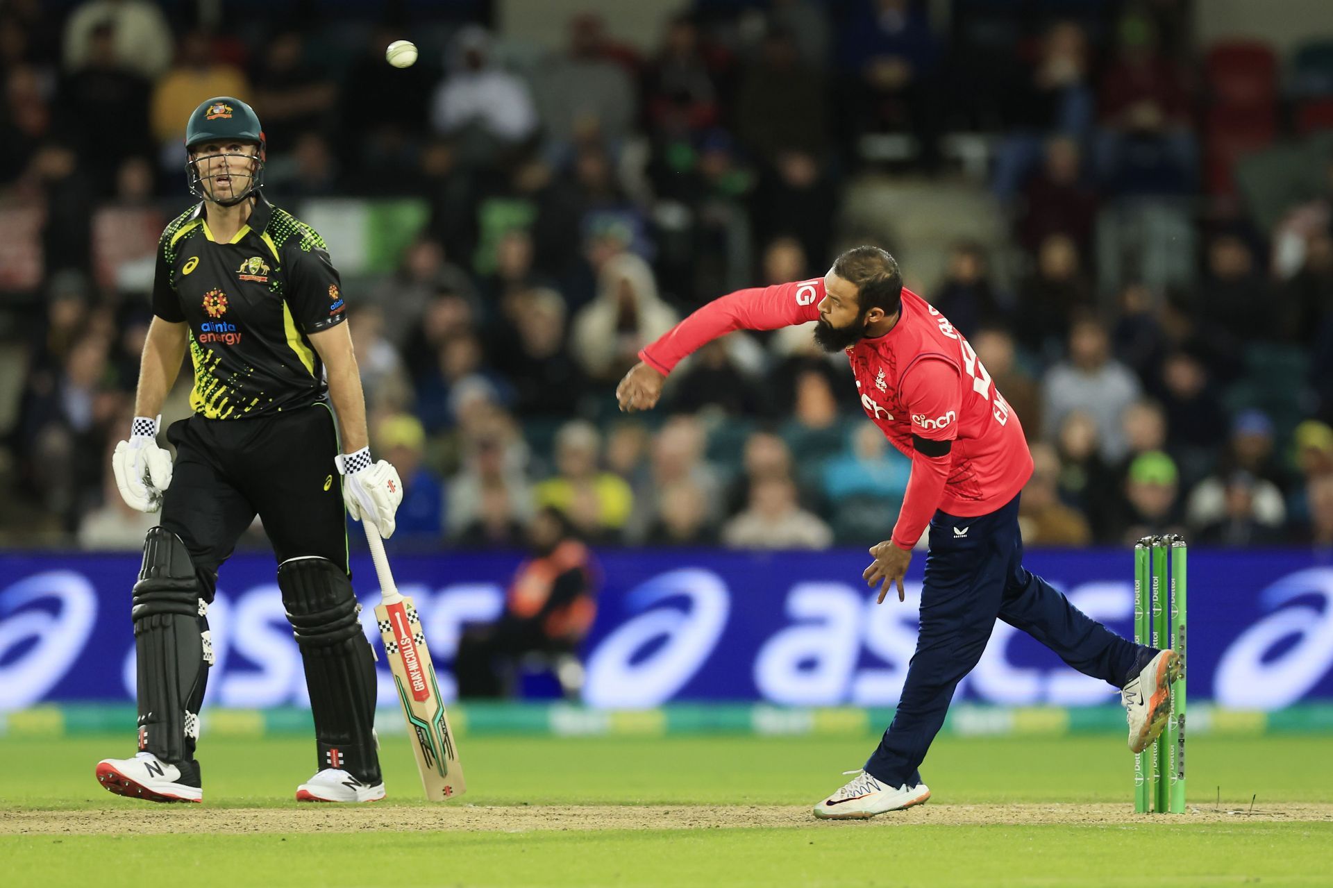 Australia v England - T20I Series: Game 2